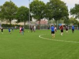 Laatste training S.K.N.W.K. JO9-1 van seizoen 2022-2023 (partijtje tegen de ouders) (81/178)